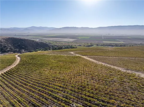 Soledad, CA 93960,36527 Metz