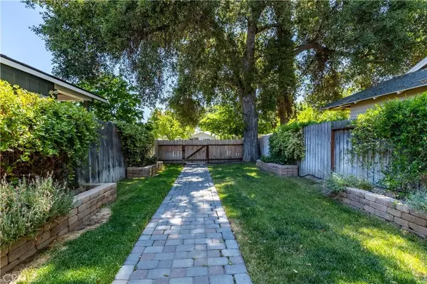 Paso Robles, CA 93446,1929 Oak Street