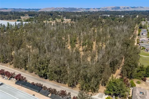Arroyo Grande, CA 93420,0 Albert