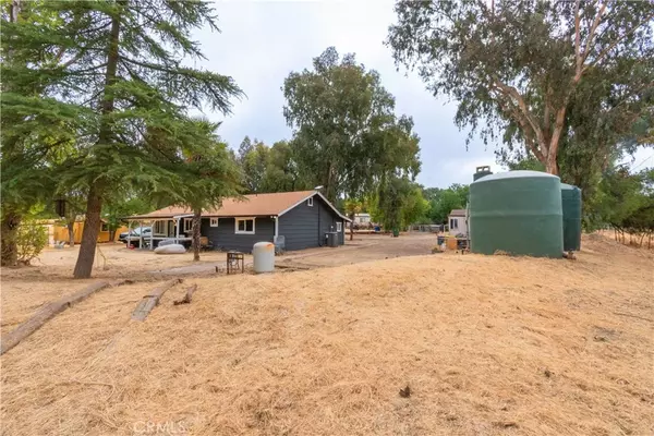 Paso Robles, CA 93446,1175 Moon Valley Way