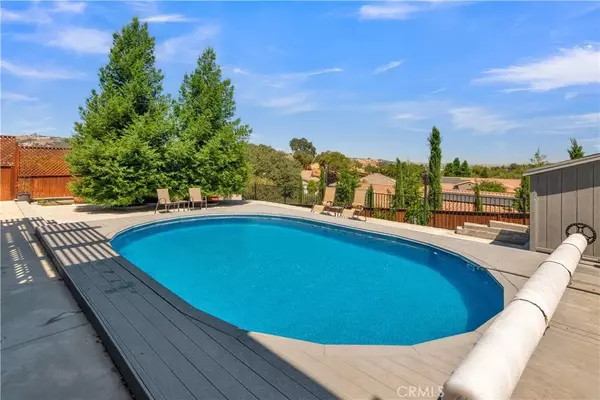 Paso Robles, CA 93446,654 Red Cloud Road