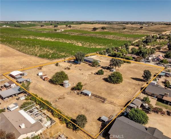 6980 Sherry Place, Paso Robles, CA 93446