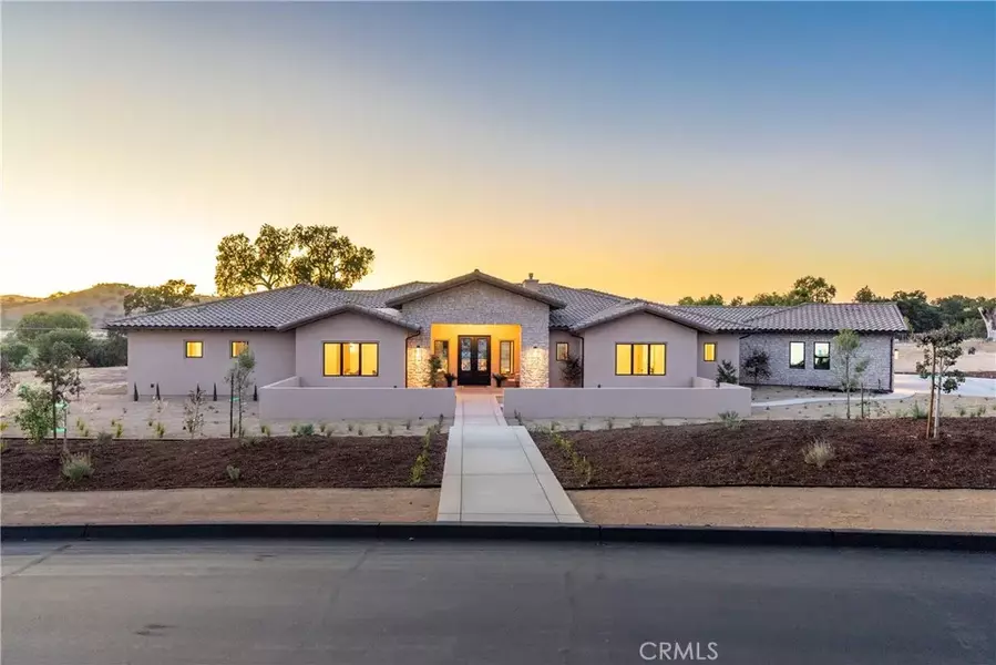 1410 Fire Rock, Templeton, CA 93465