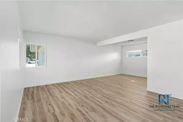 East Bakersfield, CA 93304,409 Brynhurst