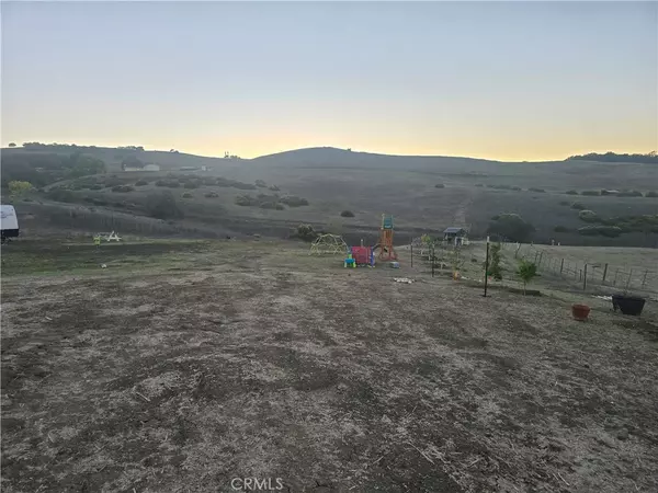 Bradley, CA 93426,4575 Interlake