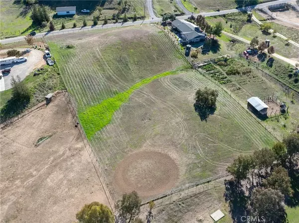 Paso Robles, CA 93446,5725 Silverado