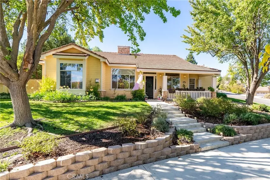 1329 Crown, Paso Robles, CA 93446