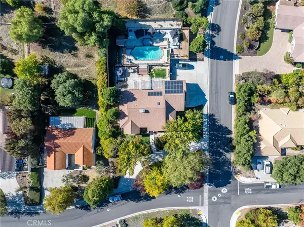 Paso Robles, CA 93446,1329 Crown