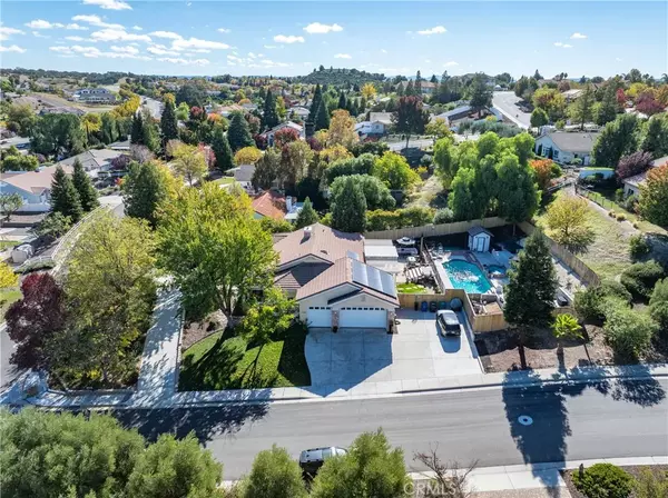 Paso Robles, CA 93446,1329 Crown