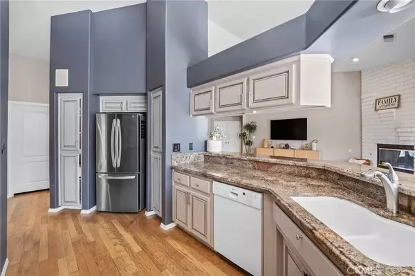 Bakersfield, CA 93314,14013 Las Entradas