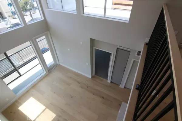 Redondo Beach, CA 90277,1920 S Pacific Coast Highway #307