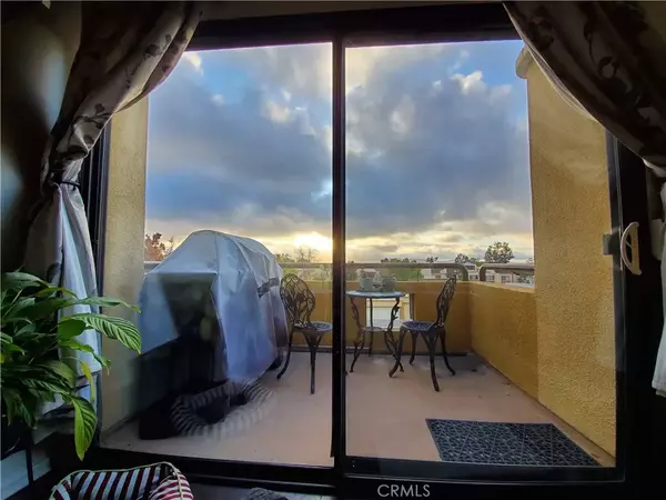 Lake Forest, CA 92630,25712 Le Parc #88