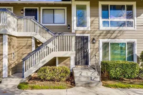 Orange, CA 92868,700 W Walnut Avenue #63
