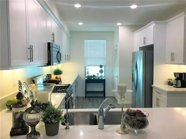 Irvine, CA 92618,165 Neptune