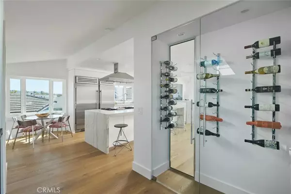 Newport Beach, CA 92661,1317 E Balboa Boulevard