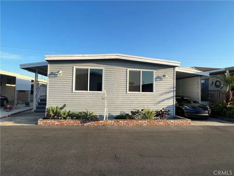 19251 Brookhurst #103, Huntington Beach, CA 92646