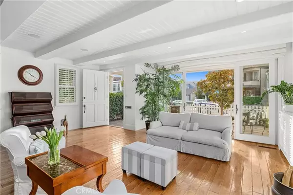 Newport Beach, CA 92662,314 Collins Avenue