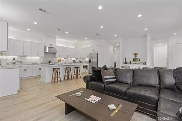 Tustin, CA 92782,405 Transport