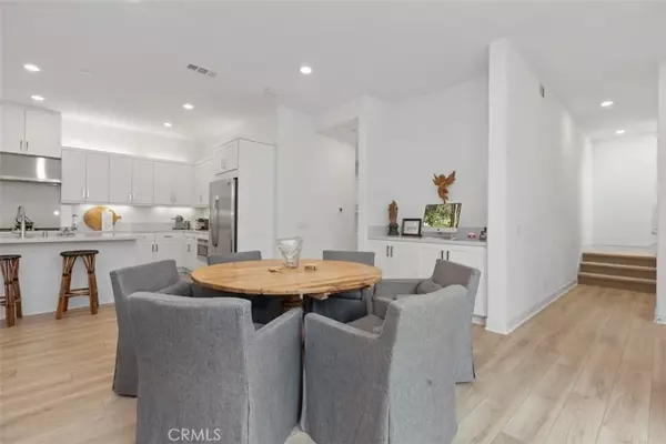 Tustin, CA 92782,405 Transport