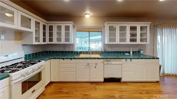 Huntington Beach, CA 92646,18601 Newland #121