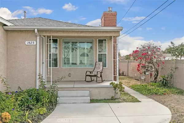 Santa Ana, CA 92703,1425 N Euclid Street