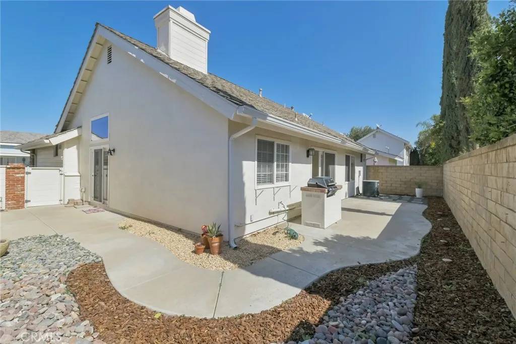 Valencia, CA 91355,24018 Rockridge Court