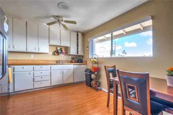 Lake Forest, CA 92630,23278 Orange Avenue #4