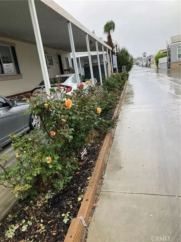 Huntington Beach, CA 92648,80 Huntington #708