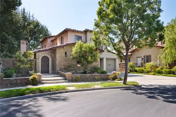 Irvine, CA 92603,21 ROSE TRELLIS