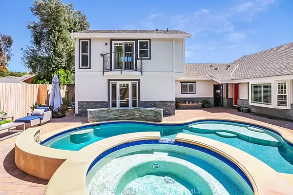 23606 Messina, Laguna Hills, CA 92653