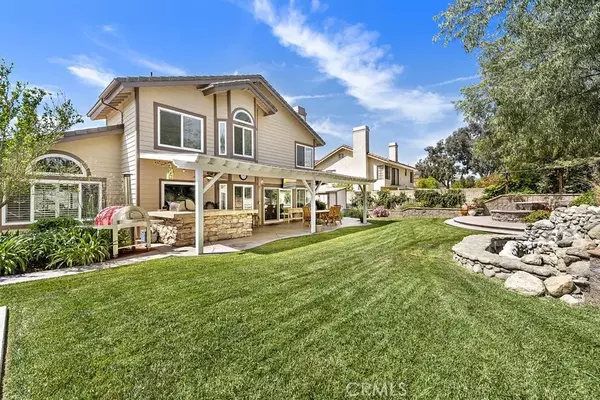 Upland, CA 91786,979 W 14th Street