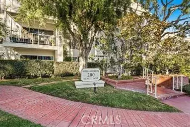 Newport Beach, CA 92663,200 McNeil #105