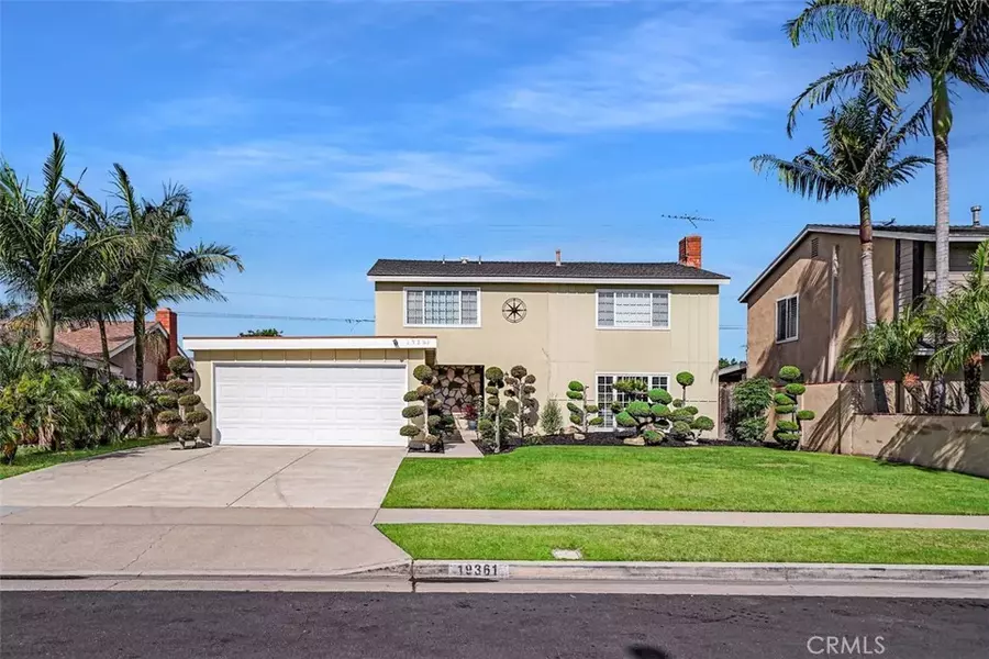 19361 Mclaren Lane, Huntington Beach, CA 92646