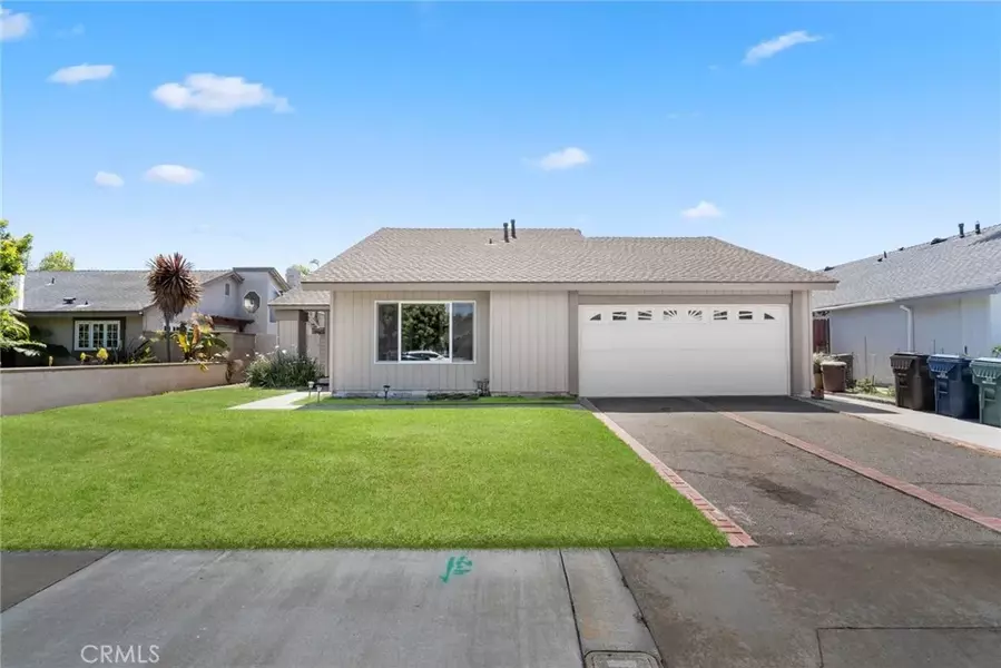 8422 Norfolk Drive, Huntington Beach, CA 92646