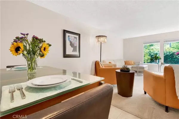 Signal Hill, CA 90755,2514 E Willow Street #209