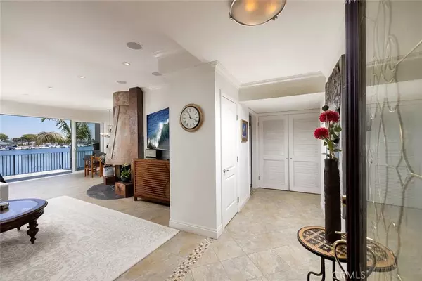 Huntington Beach, CA 92649,16198 Mariner Drive #20