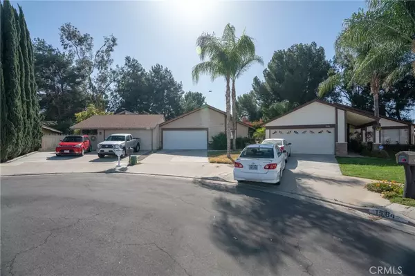 Corona, CA 92882,1576 Chalgrove Drive