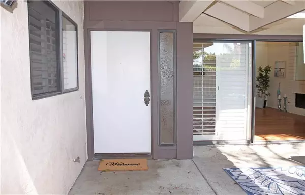 Huntington Beach, CA 92646,8301 Roma #32