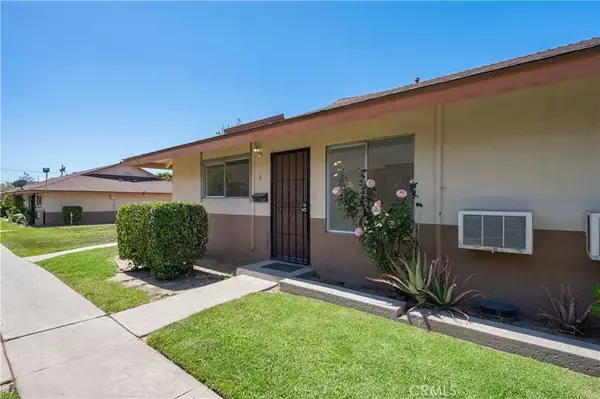 2500 S Salta Street #30, Santa Ana, CA 92704