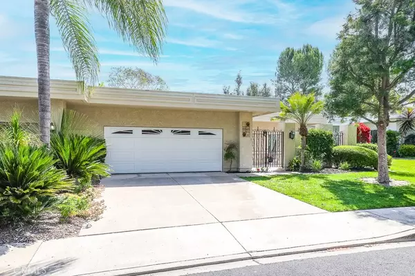 5545 Rayo Del Sol #B, Laguna Woods, CA 92637