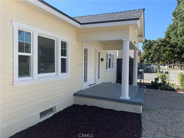 Santa Ana, CA 92703,806 N Lowell Street