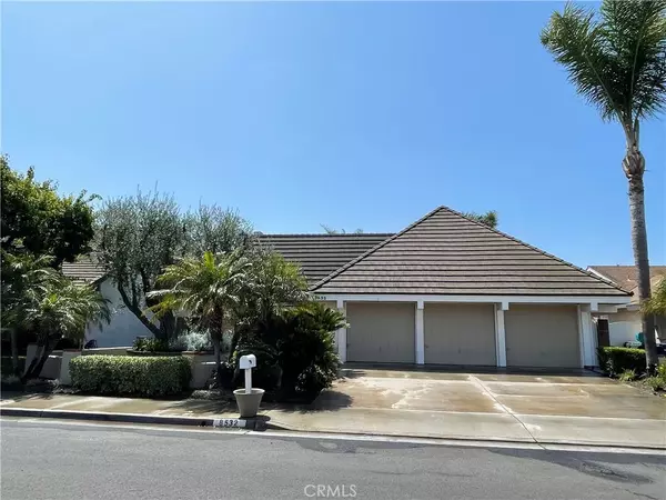 8532 Bayonne Drive, Huntington Beach, CA 92646