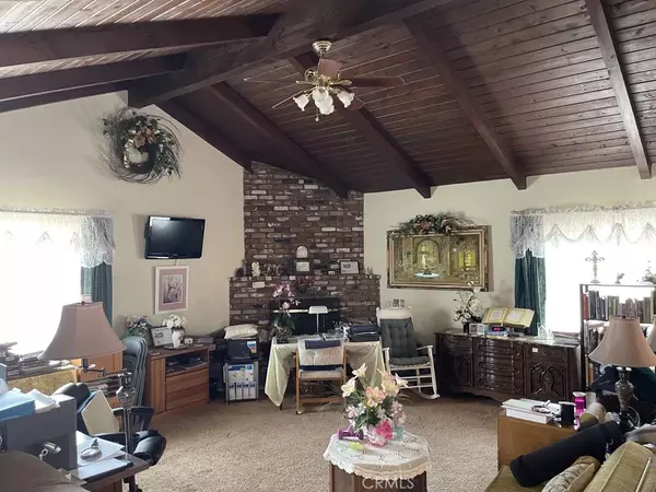 Huntington Beach, CA 92647,15031 Eton Circle