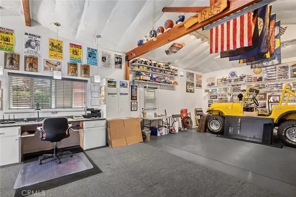 Lakewood, CA 90712,6165 Pearce Avenue