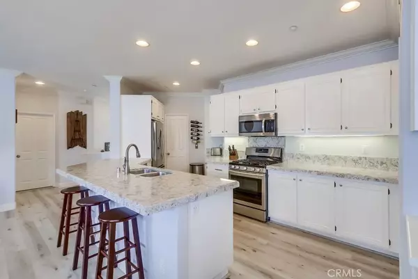 Mission Viejo, CA 92692,221 Knoll