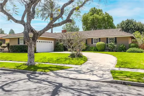 1120 W Park Lane, Santa Ana, CA 92706