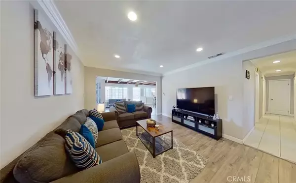 Anaheim, CA 92804,1728 S Varna Street