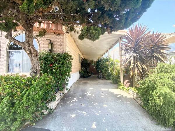 Huntington Beach, CA 92648,20701 Beach #288