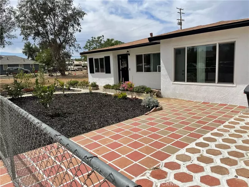 322 East 6th Street, Perris, CA 92570