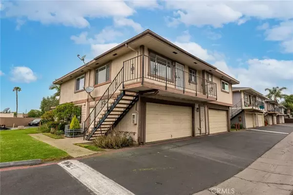 Santa Ana, CA 92705,1114 S Mantle Lane #44D